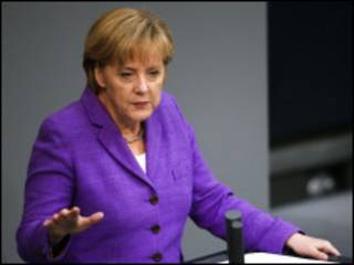 Bi Angela Merkel