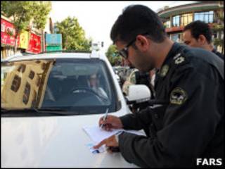 برخورد پلیس