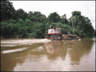 Un barco en el Amazonas