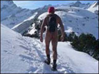 naked_swiss_hiker