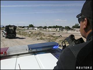 Policía patrulla en Ciudad Juárez.