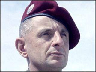Tướng Marcel Bigeard (ảnh của quân đội Pháp)