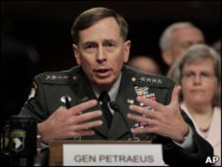 Janar David Petraeus a gaban majalisar dokokin Amurka
