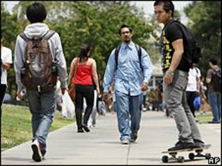 Estudiantes hispanos.