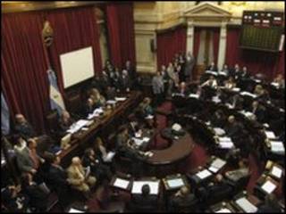 Majalisar dattijan kasar ce ta kada kuri'ar amincewa da hakan