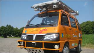 Carro da VisLab. Foto: divulgação