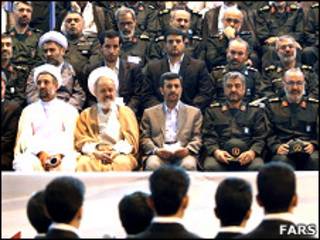 احمدی نژاد - سپاه