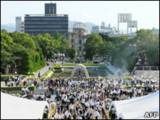 Evento marca 65 anos da bomba de Hiroshima