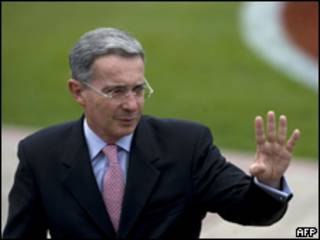 Álvaro Uribe, ex presidente de Colombia