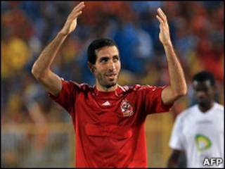 لاعب الأهلي محمد أبو تريكة(أرشيف)