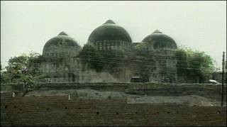 बाबरी मस्जिद ढहा दी गई थी