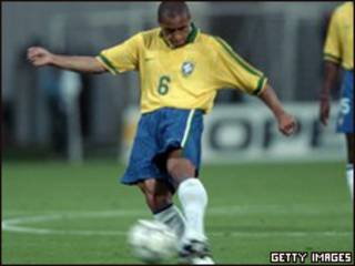 Gol de Roberto Carlos