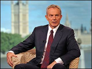 Tony Blair em entrevista à BBC