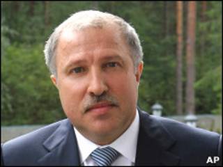 Эдуард Худайнатов