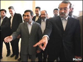علی لاریجانی و محمود احمدی نژاد
