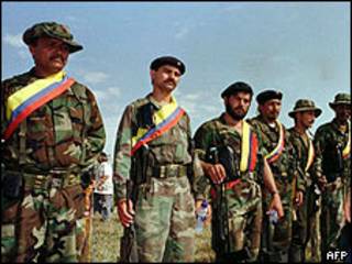 Foto de archivo de miembros de las FARC