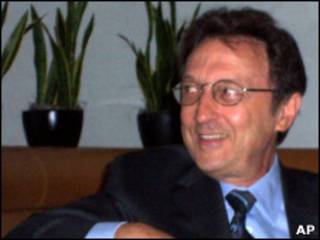 O corretor de imóveis Edward Rosenthal