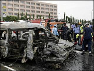 Wasu daga cikin motocin da bama-bamai suka lalata a Abuja