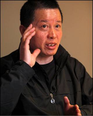 下落不明的中国维权律师高智晟17岁的女儿向美国总统奥巴马发出呼吁,她说她的父亲被中国当局绑架,她小的时候被中国警察殴打。