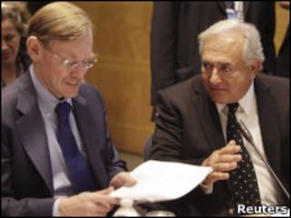 O diretor do FMI Dominique Strauss-Kahn e o presidente do Banco Mundial Robert Zoellick