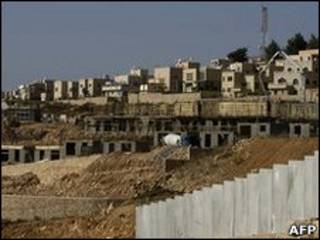 عمليات بناء في مستوطنة قرب القدس