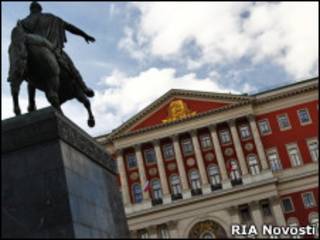 Мэрия Москвы и памятник Юрию Долгорукому на Тверской