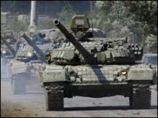دبابات روسية خلال الحرب مع جورجيا عام 2008