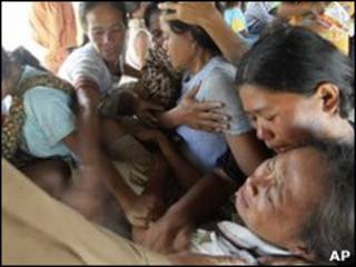 Nạn nhân sóng thần Indonesia