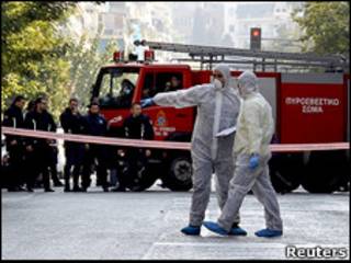 Policiais gregos investigam ameaça de bomba