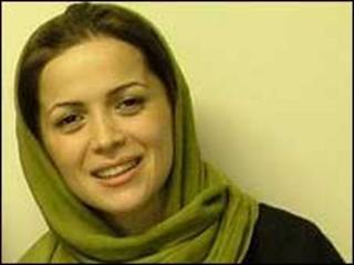 نازنین خسروانی