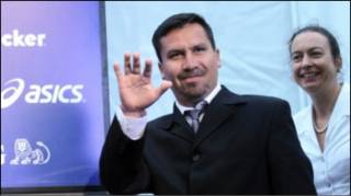 لم يمنعه الاحتجاز تحت الأرض من الركض
