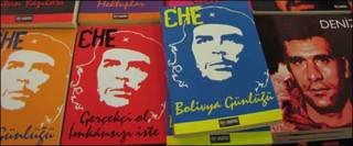 Libros del Che traducidos al turco. Foto: Ángeles Lucas.