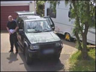 Imagem do Google Street View distribuída pela polícia de Derbyshire