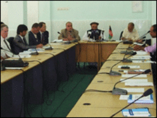 جلسه کمیسیون انحلال سازمانهای غیردولتی افغانستان- عکس از سایت وزارت اقتصاد