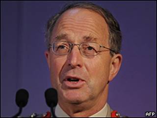 El general David Richards