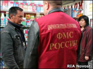 Рейд ФМС по рынка Москвы