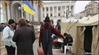 "Податкові" намети