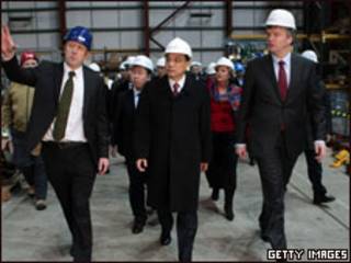 李克強參觀蘇格蘭工廠。