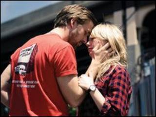 Ryan Gosling và Michelle Williams trong phim Blue Valentine