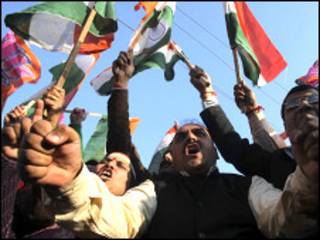 भाजपा की तिरंगा यात्रा