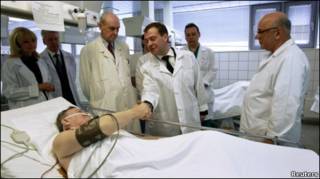Дмитрий Медведев в Институте имени Склифосовского
