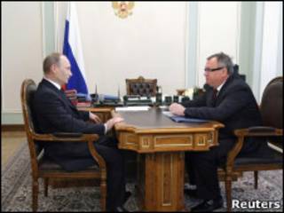премьер Путин и глава ВТБ Костин