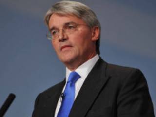 Xoghayaha horumarinta caalamiga ee Britain Andrew Mitchell