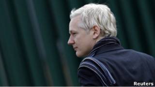 Основатель Wikileaks Джулиан Ассанж