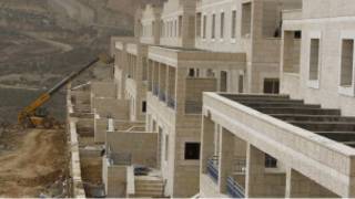 عمليات بناء في مستوطنة جيعفات زئيف بالضفة