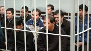 Суд над обвиняемыми в организации беспорядков в Андижане