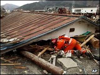 地震搜救