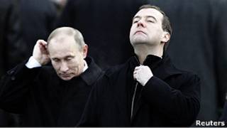 Президент РФ Медведев и премьер РФ Путин