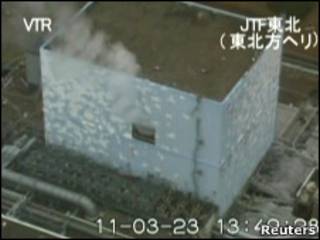 Imagem de reator número 2 da usina de Fukushima