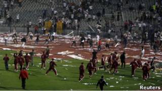 شغب مباراة الزمالك والافريقي
